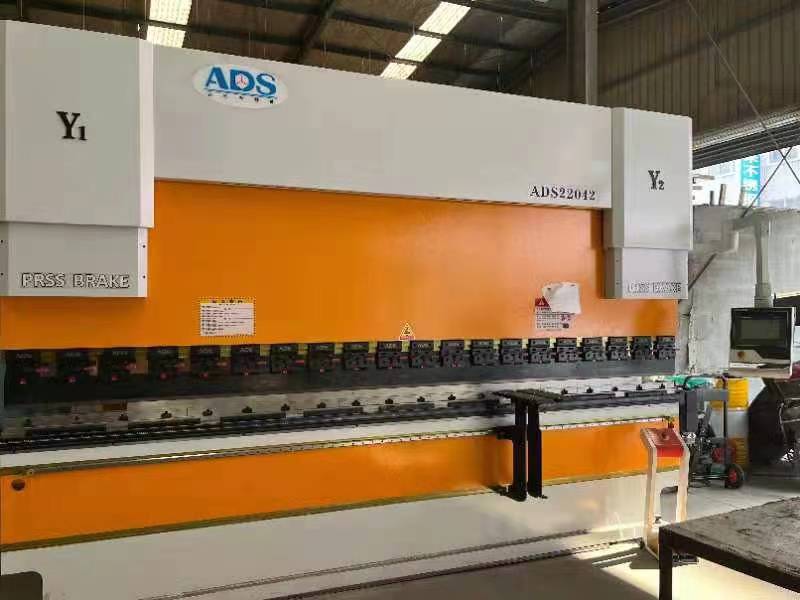 汕頭折彎?rùn)C(jī)